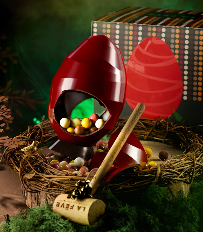 La Feve Red Fabergé with dragees