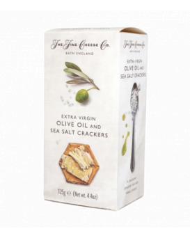 English crackers with extra virgin olive oil and sea salt