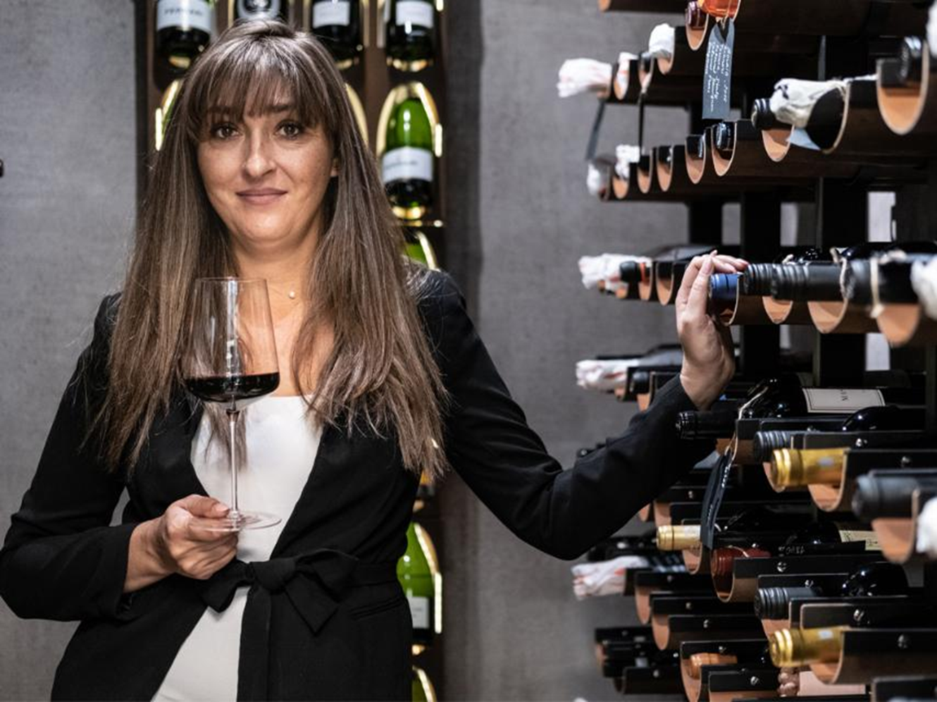 Portrait of the sommelier